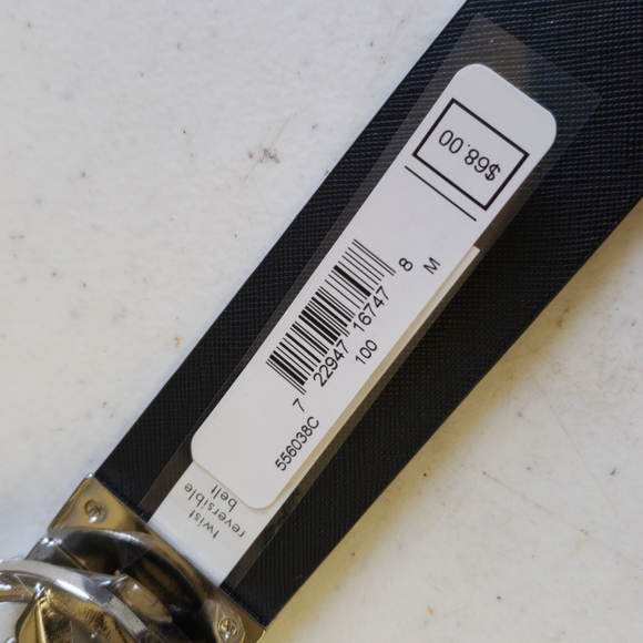 New Michael kors MK silver LOGO buckle reversible black white leather belt